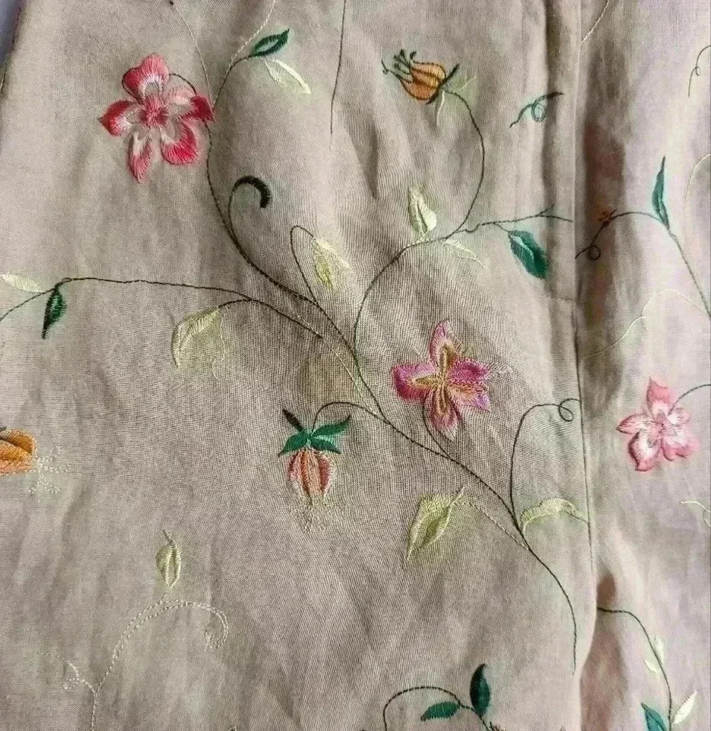 Allison Taylor Floral Embroidered Linen Pants - Picture 2 of 5